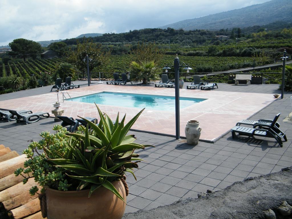 Etna Wine Azienda Agrituristica Villa Passopisciaro Exterior photo